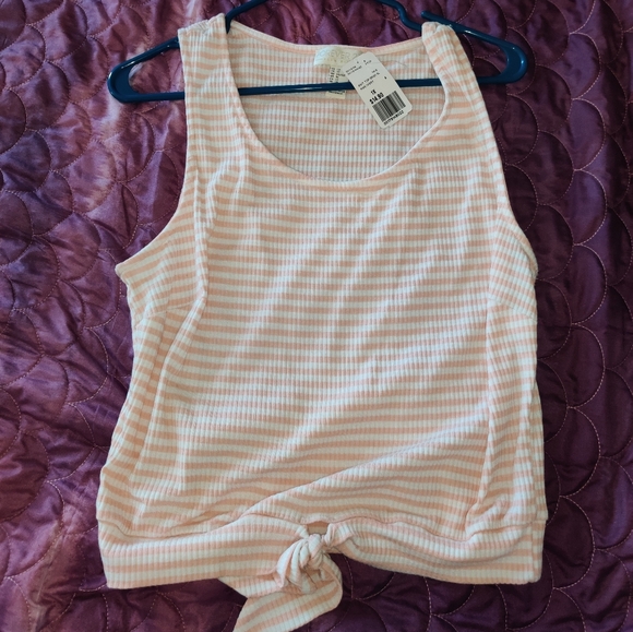 USED/NEW BUNDLE Of Plus Size Tops - Picture 2 of 13
